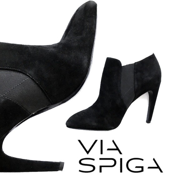 Via Spiga Luxe Suede Ankle Booties - Picture 1 of 8